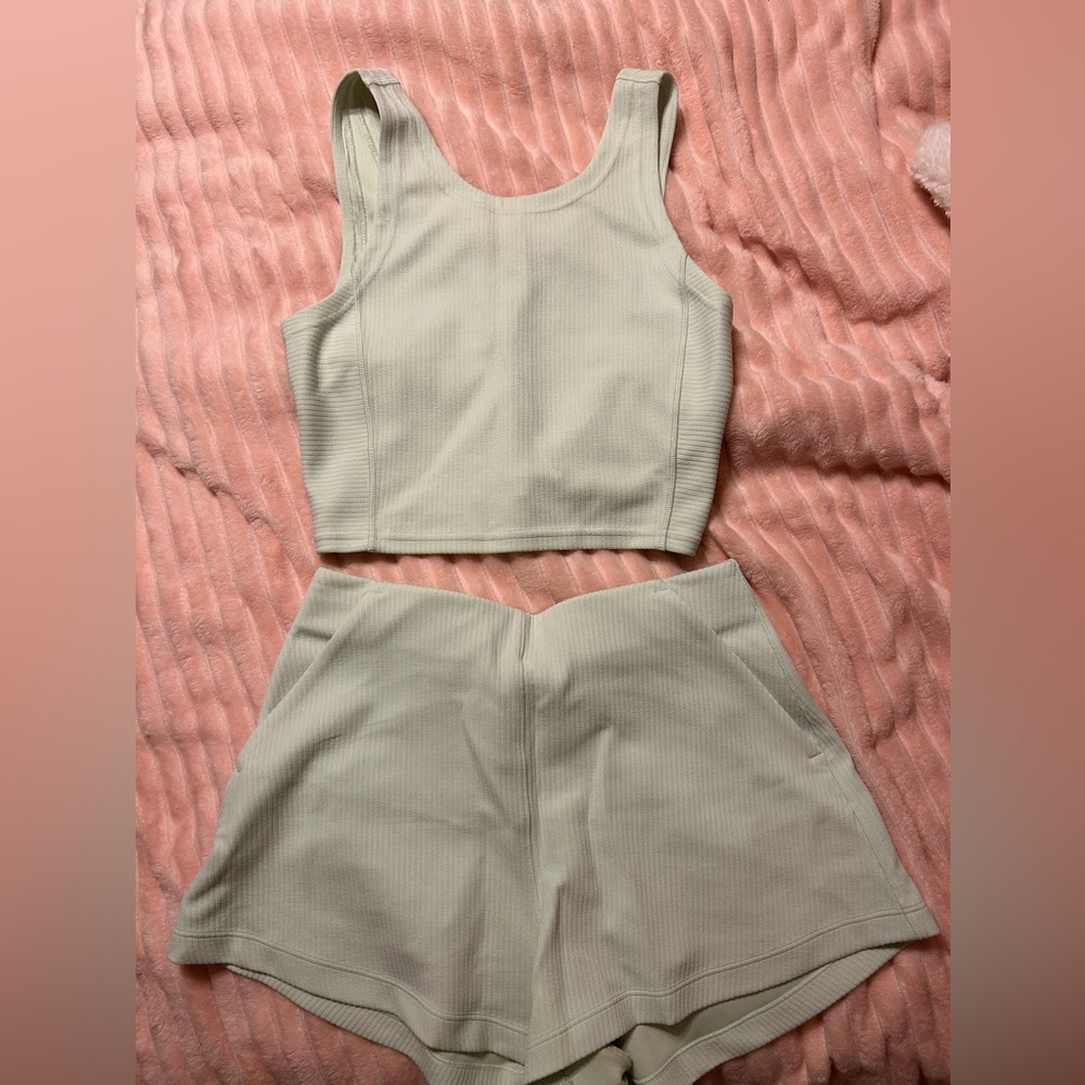 Lululemon Softstreme Set